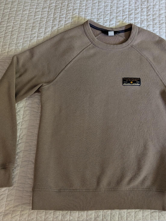 REI Sweaters - REI Unisex Taupe Crewneck Sweatshirt